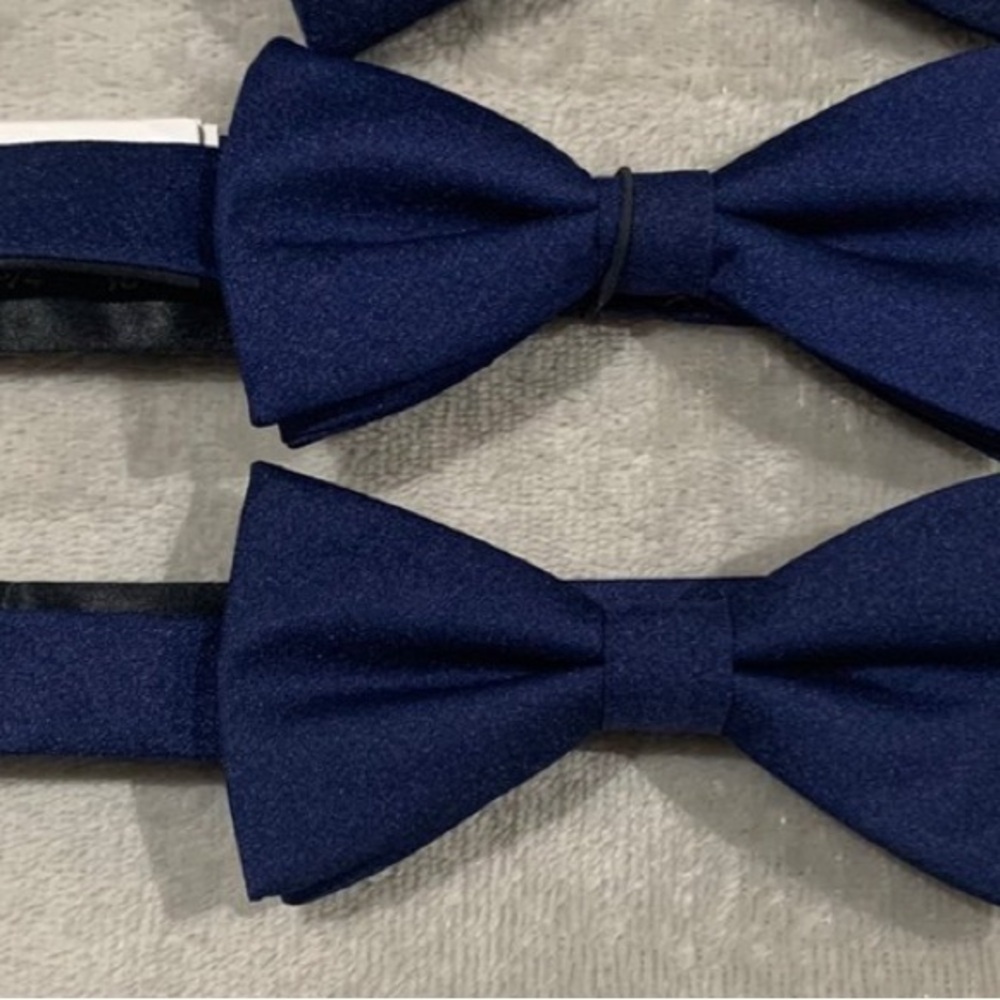 Perry Ellis Navy Blue Bow Ties